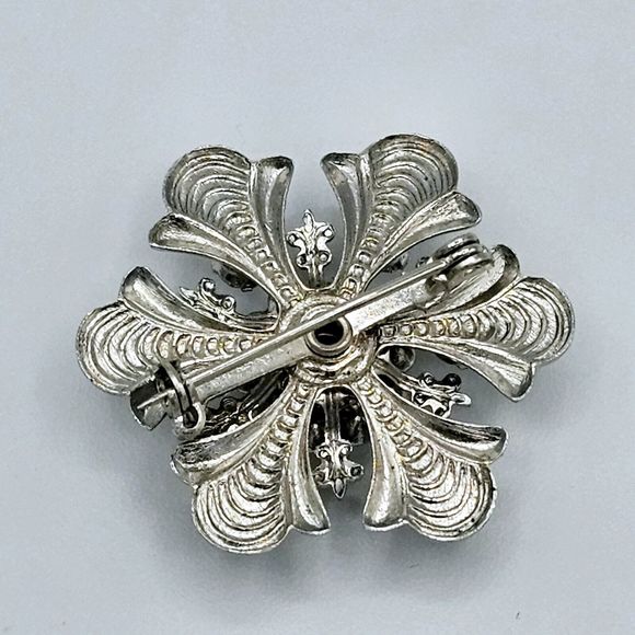 Fleur De Lis Brooch Vintage Renaissance Pic Crystal Silver Tone Estate Jewelry - Picture 10 of 12